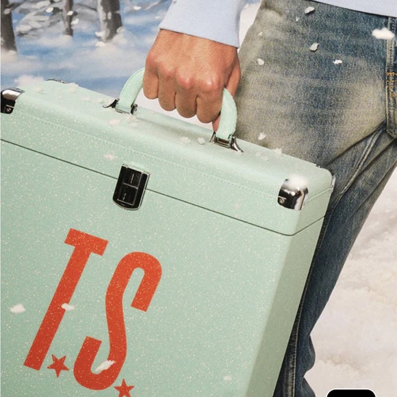 Taylor Swift Vinyl Case The Life Of A Showgirl Mint Green Glitter vinyl case - Picture 3 of 5